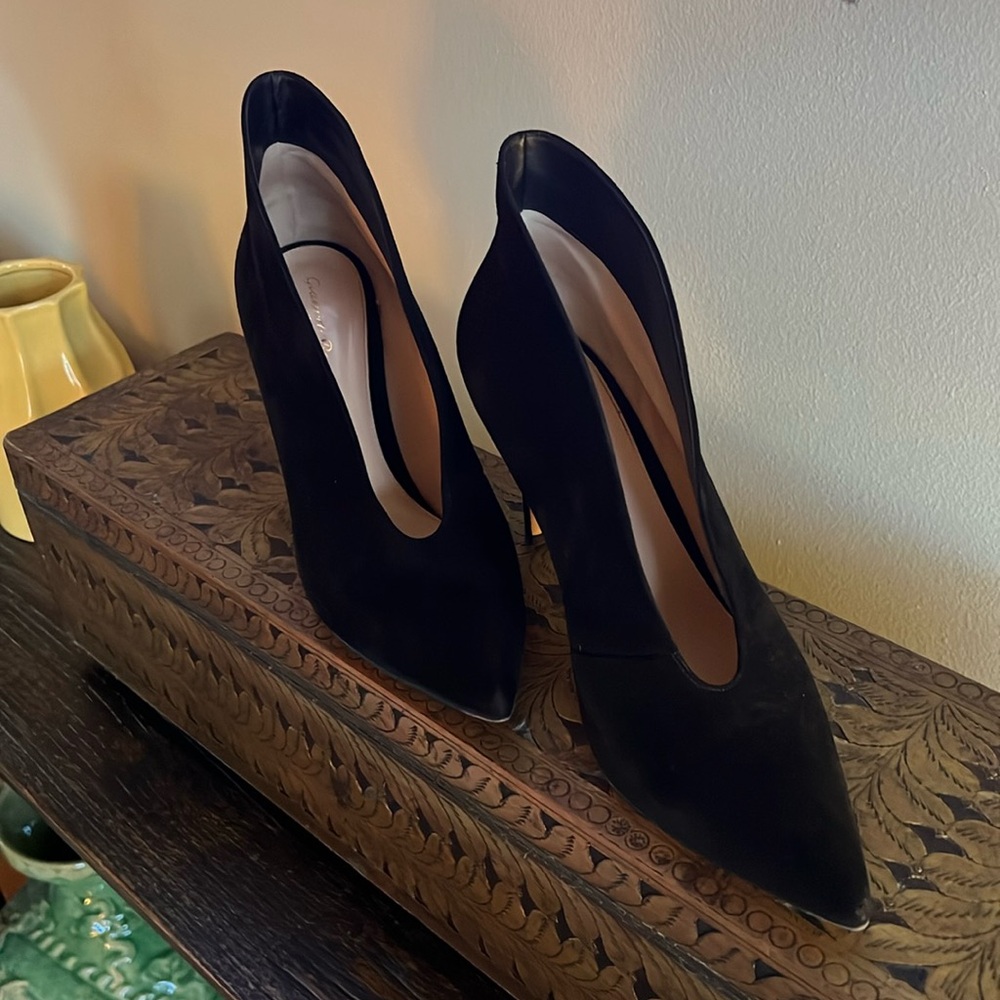 Gianvito Rossi black suede “Vamp” booties